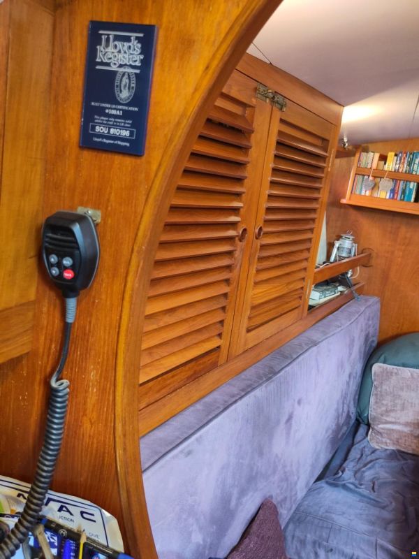 Oyster Mariner 35 Ketch