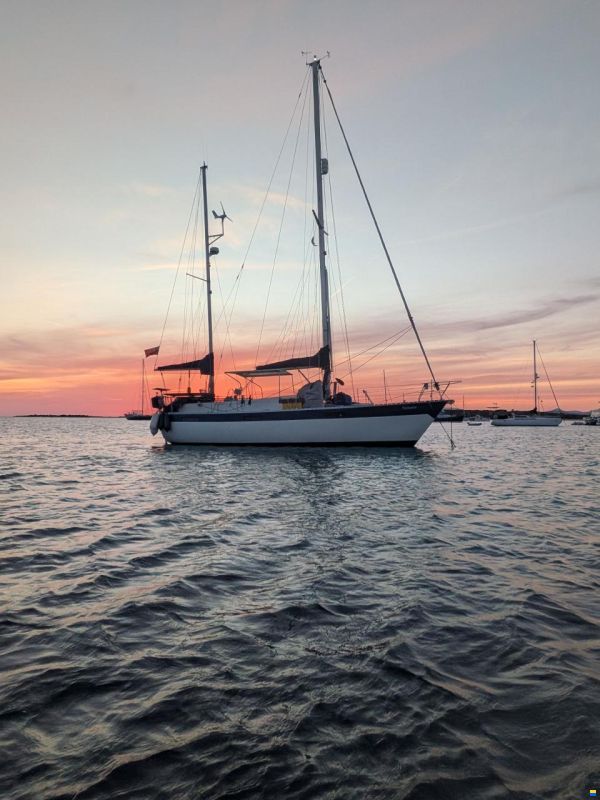 Oyster Mariner 35 Ketch