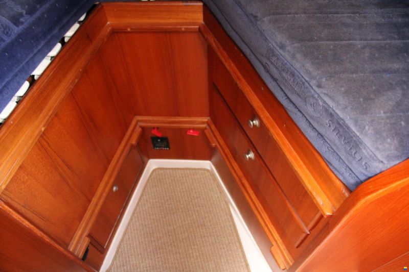 Victoire 1270 Decksaloon