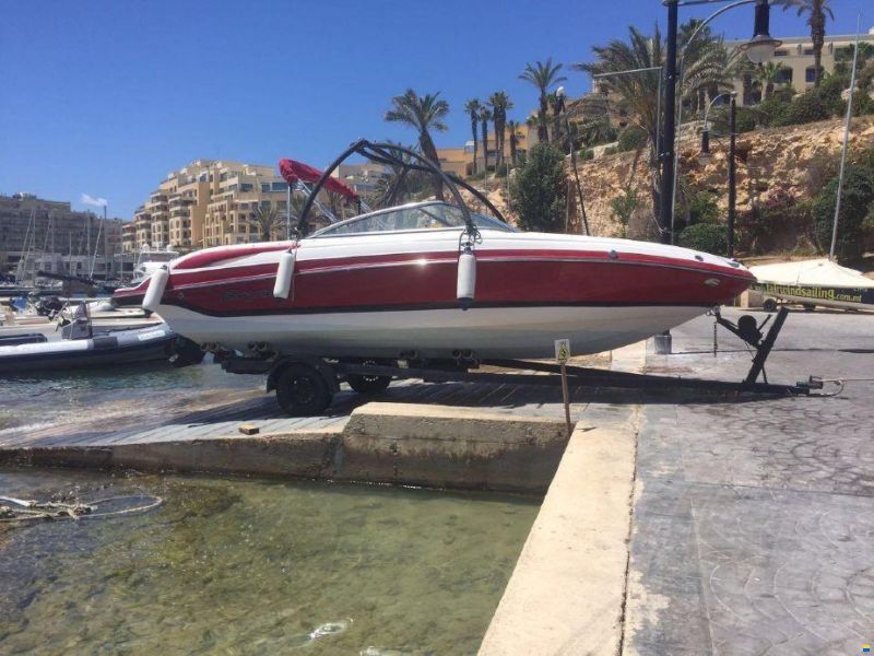 Bryant 233 Bowrider