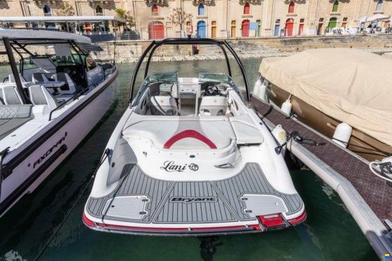 Bryant 233 Bowrider