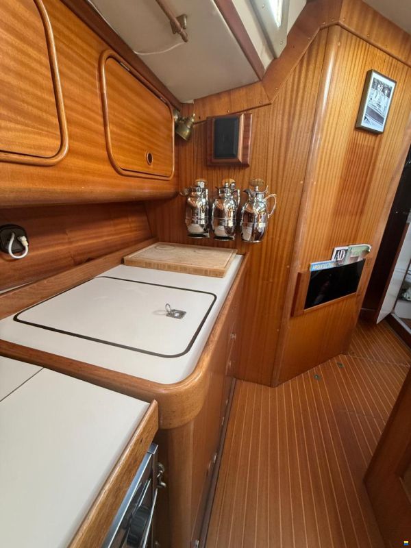 Bavaria Lagoon 390