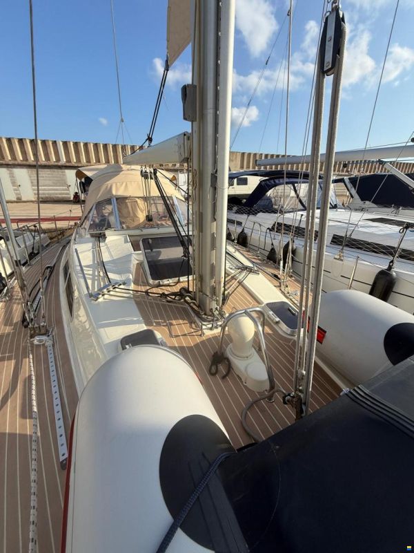 Bavaria Lagoon 390