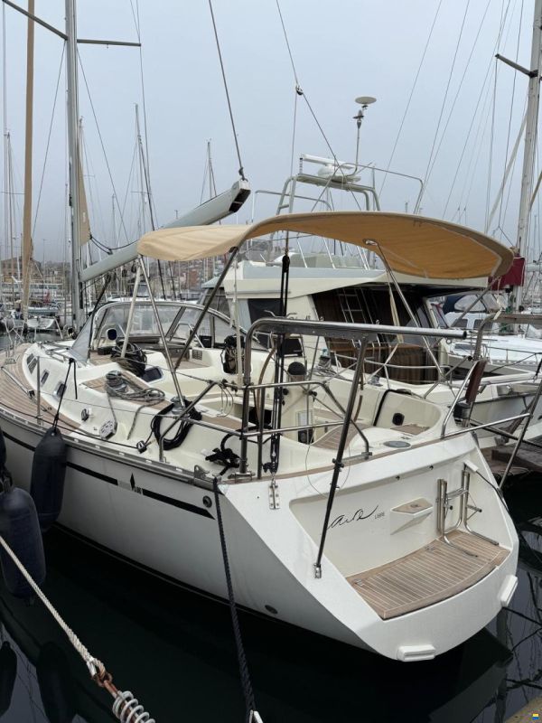 Bavaria Lagoon 390
