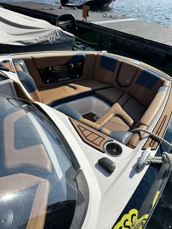 Nautique G21
