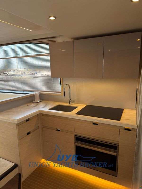 Beneteau Monte Carlo 52