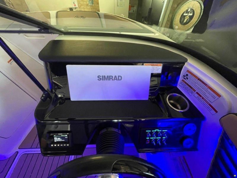 Sea Ray 210 SPXE