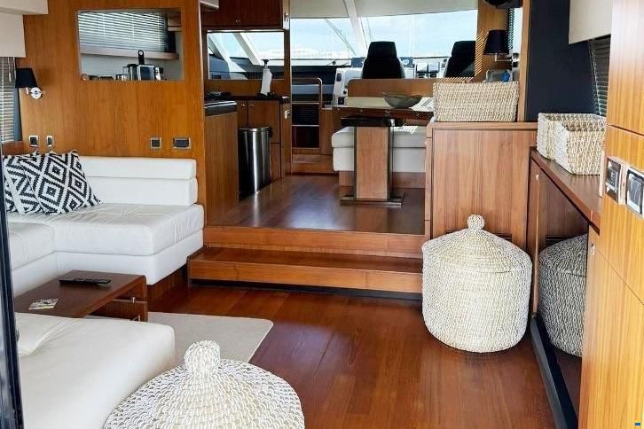 Fairline Squadron 58