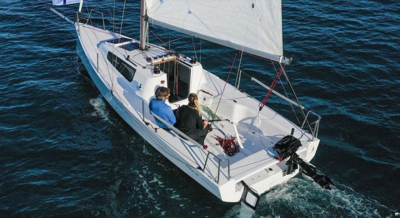 Beneteau First 24