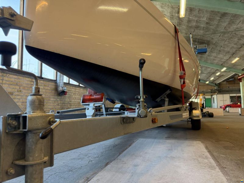 Beneteau First 24