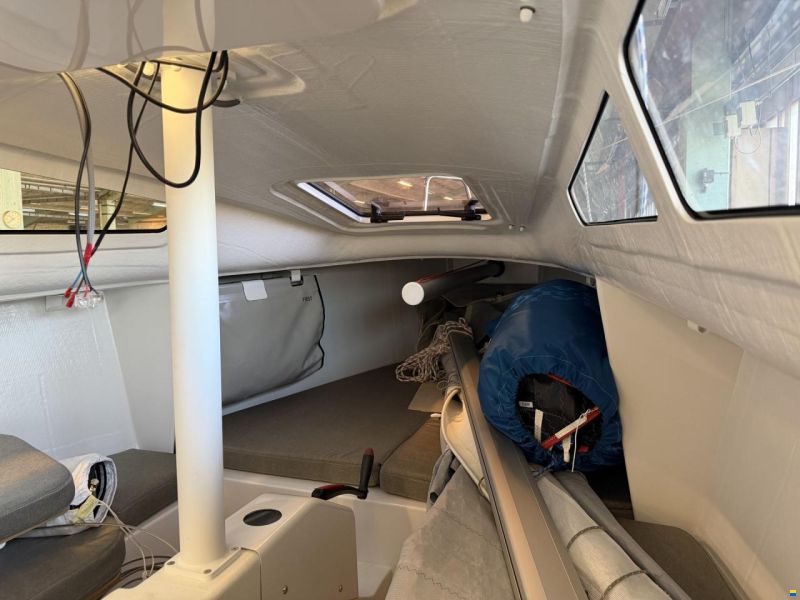 Beneteau First 24