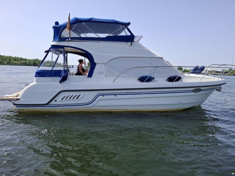 Sportcruiser Galeon Flybridge 280