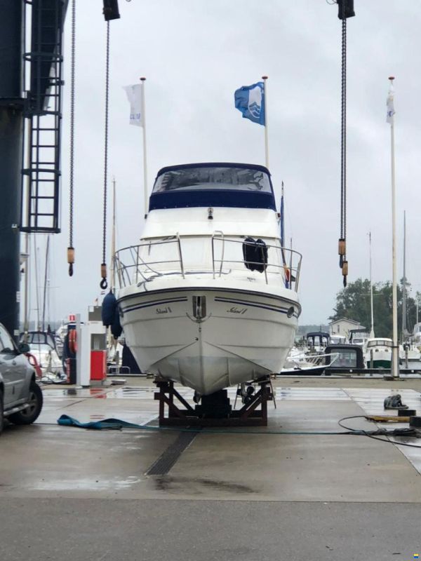 Sportcruiser Galeon Flybridge 280