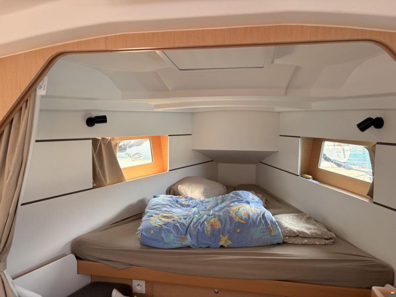 Beneteau Oceanis 35 Weekender