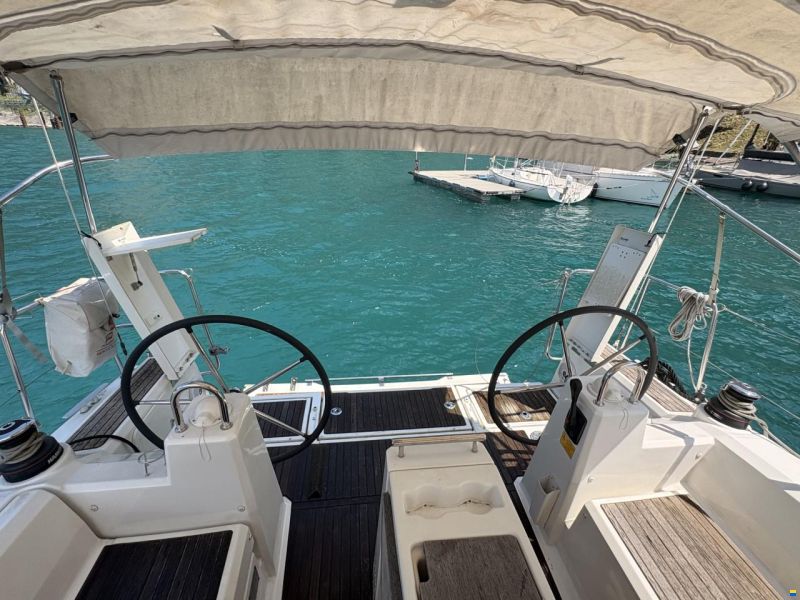 Beneteau Oceanis 35 Weekender