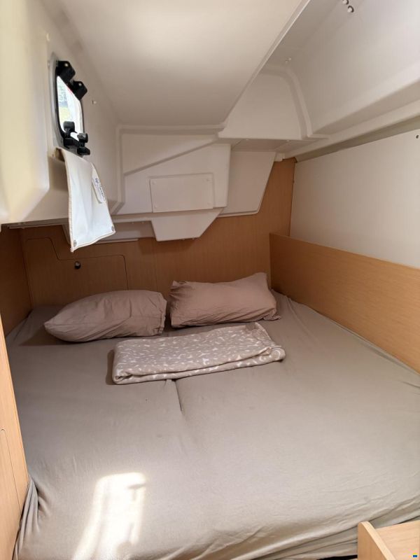 Beneteau Oceanis 35 Weekender