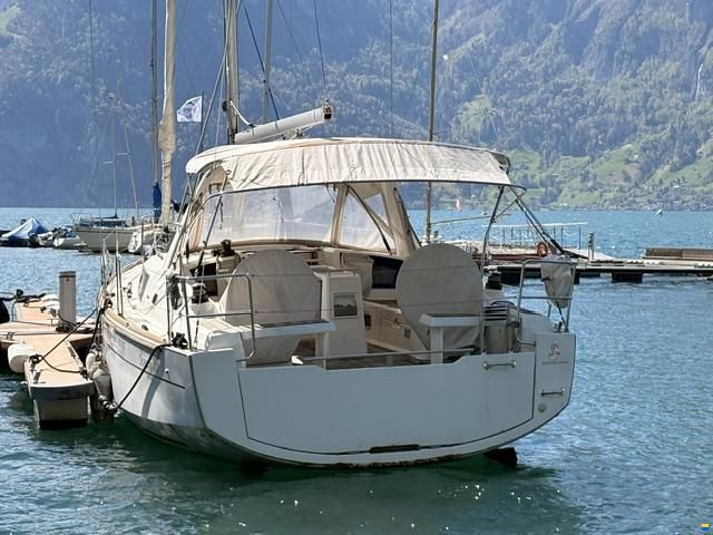 Beneteau Oceanis 35 Weekender