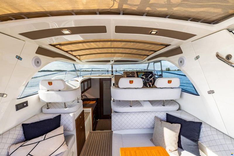 Marex 310 Sun Cruiser