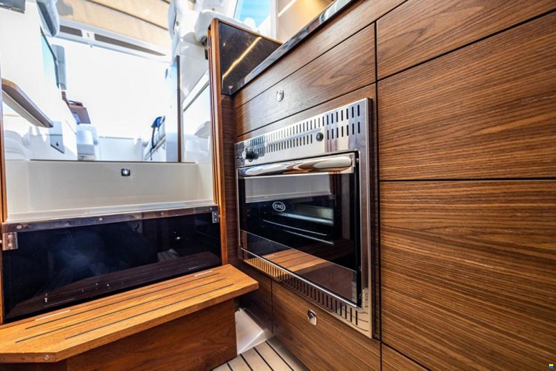 Marex 310 Sun Cruiser