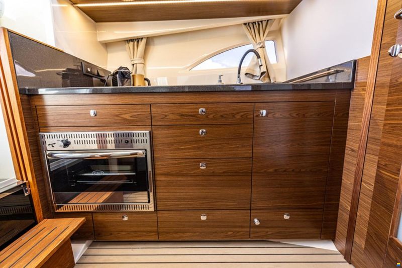 Marex 310 Sun Cruiser