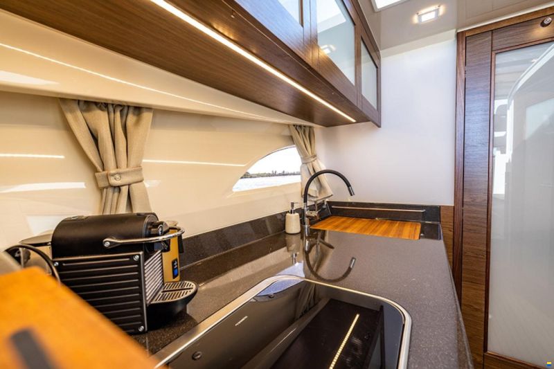 Marex 310 Sun Cruiser