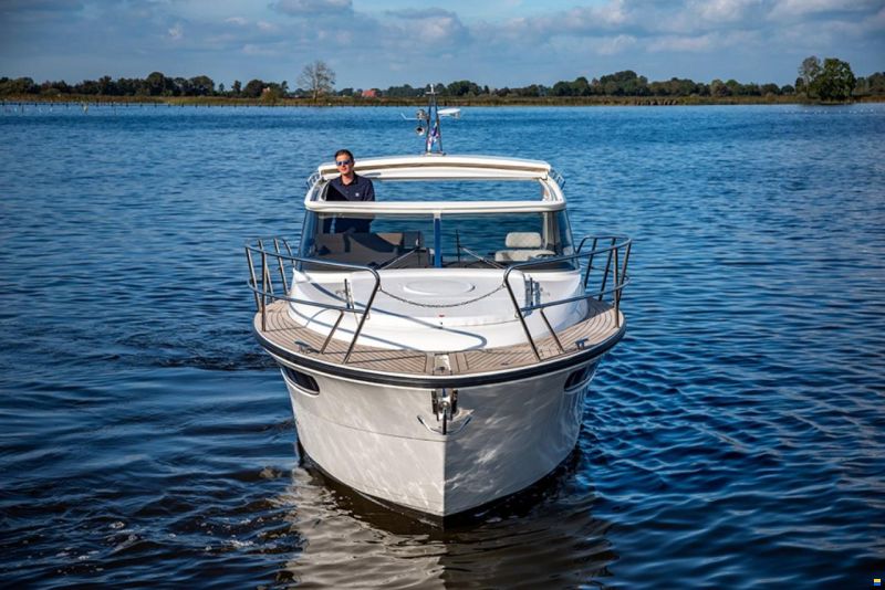 Marex 310 Sun Cruiser
