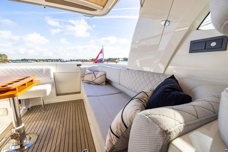 Marex 310 Sun Cruiser