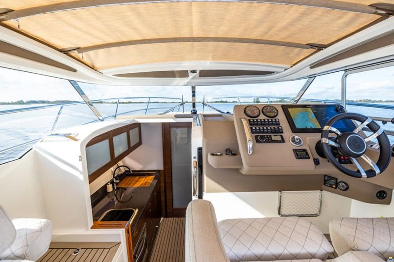 Marex 310 Sun Cruiser