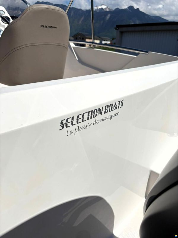 Selection Boats Sunny 20
