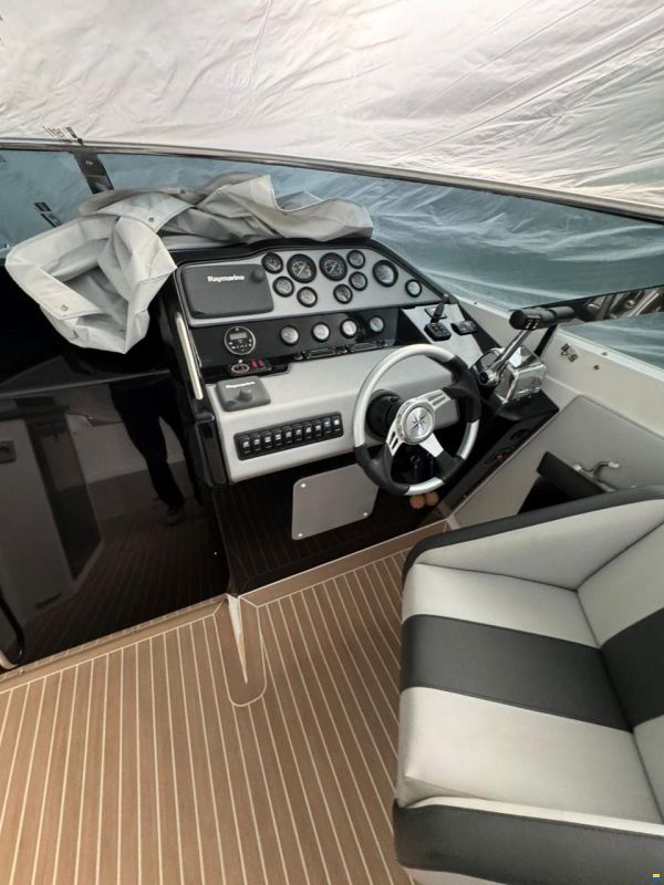 Sunseeker Tomahawk 37