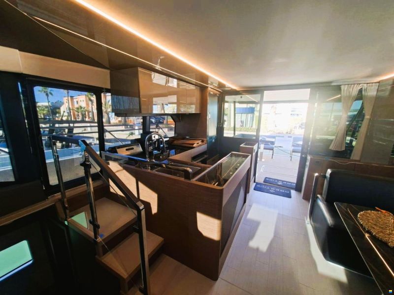 Prestige M48