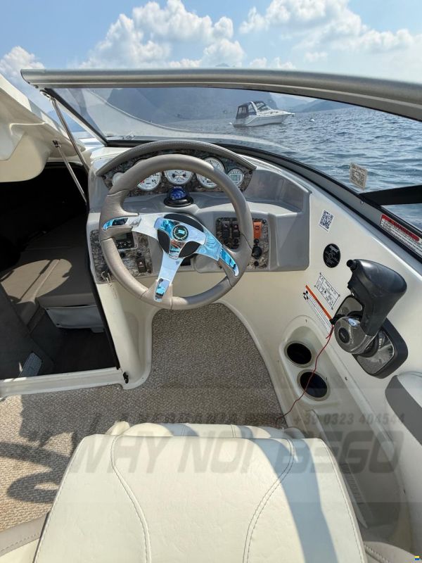 Stingray Cuddy 225 SX