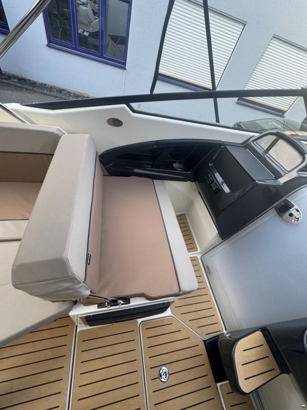 Quicksilver 755 Cruiser