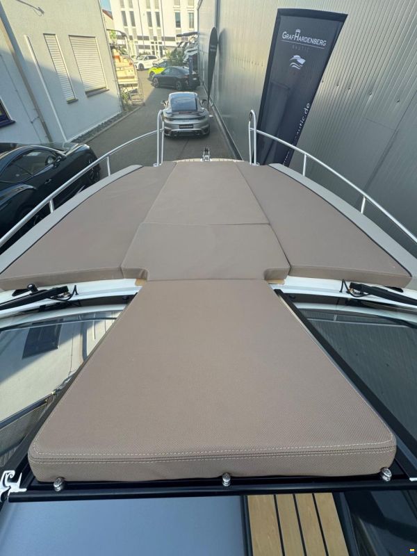 Quicksilver 755 Cruiser