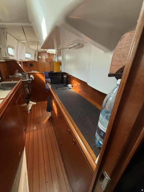 Beneteau Oceanis 36CC