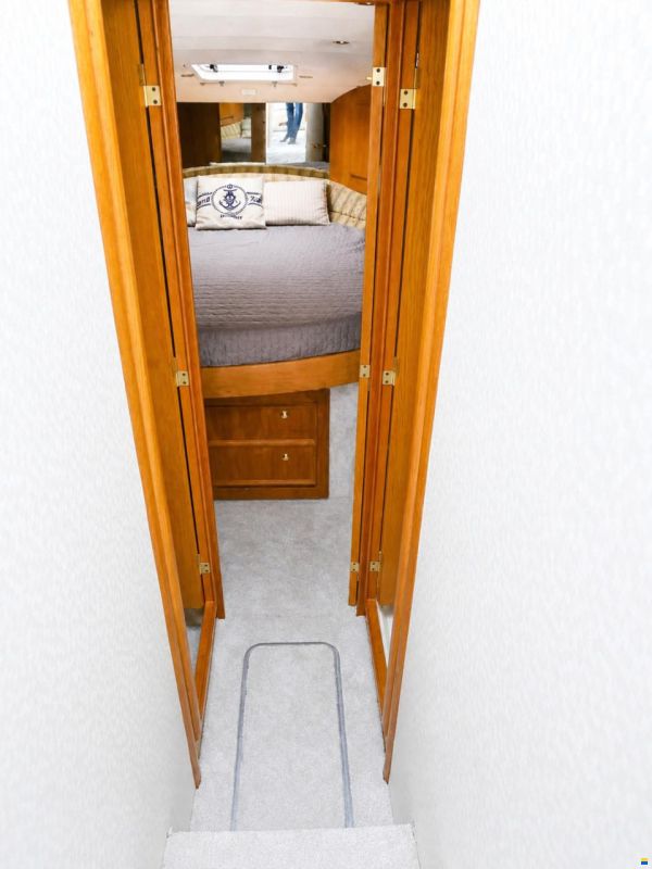 Fairline 33 Brava