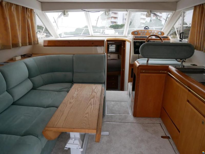 Fairline 33 Brava