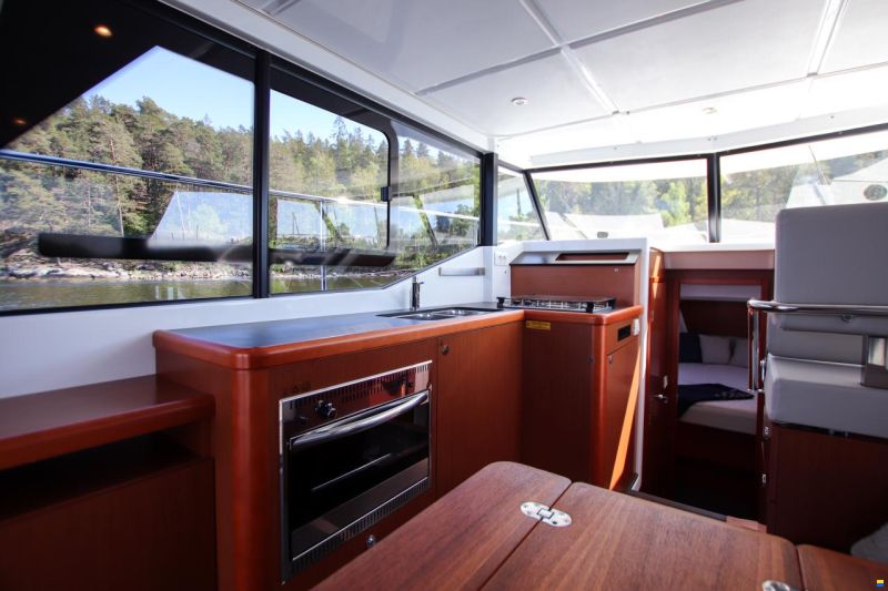 Beneteau Swift Trawler 30