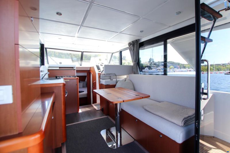 Beneteau Swift Trawler 30