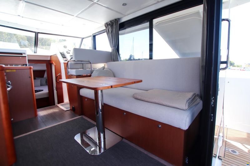 Beneteau Swift Trawler 30