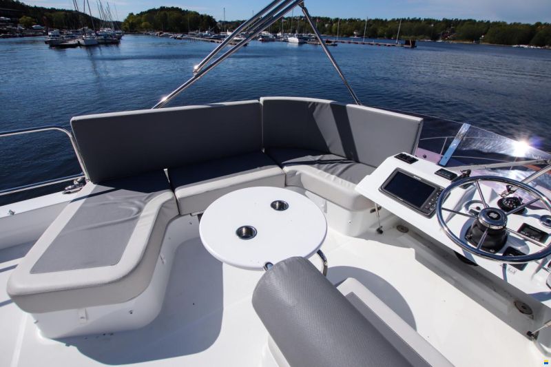 Beneteau Swift Trawler 30