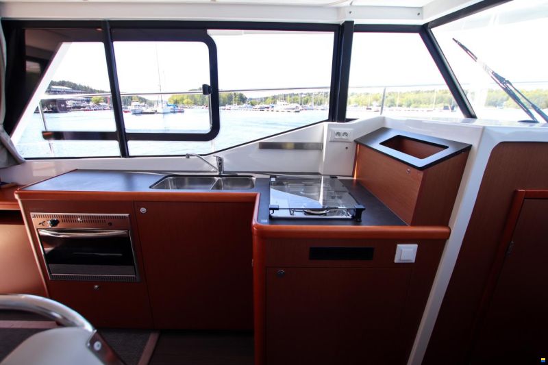 Beneteau Swift Trawler 30
