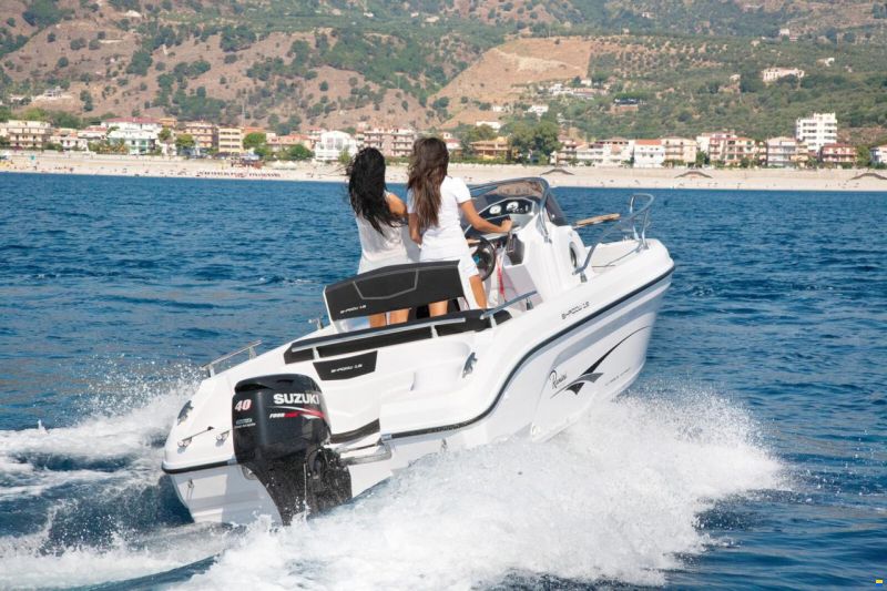 Ranieri Shadow 19