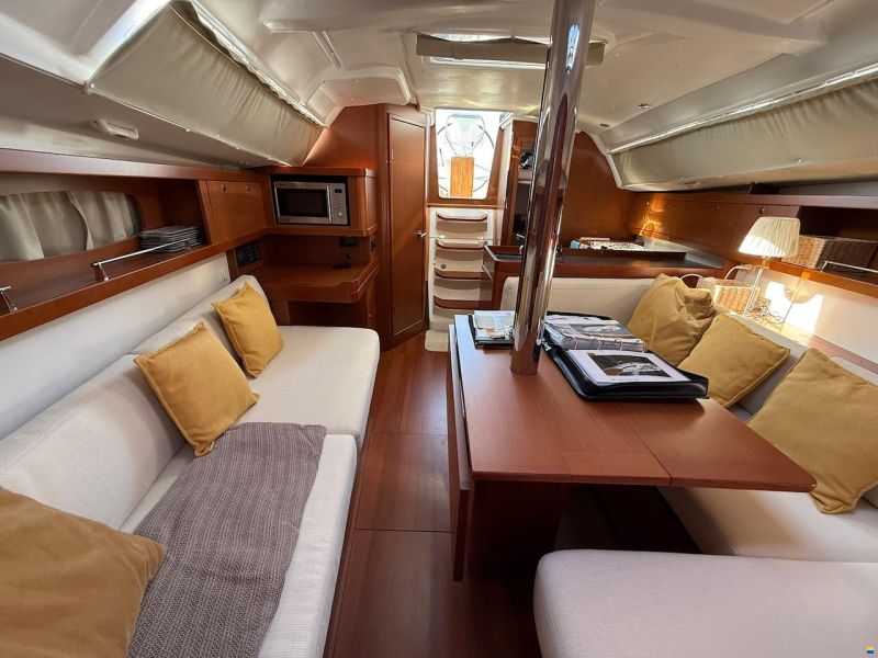 Beneteau Oceanis 34