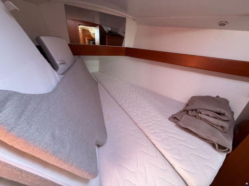 Beneteau Oceanis 34