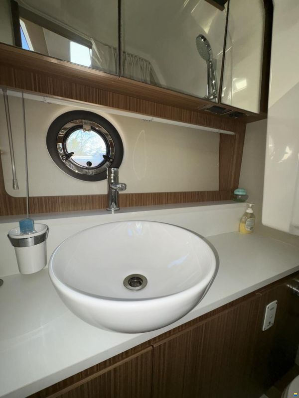 Azimut Atlantis 34