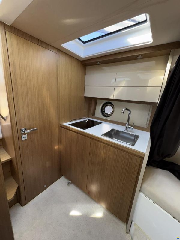 Azimut Atlantis 34