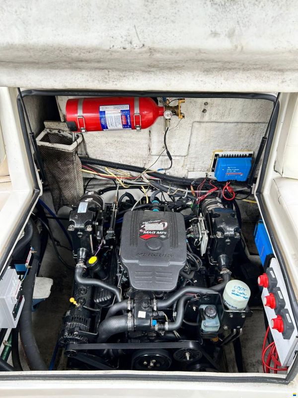 Maxum 2400 SC3