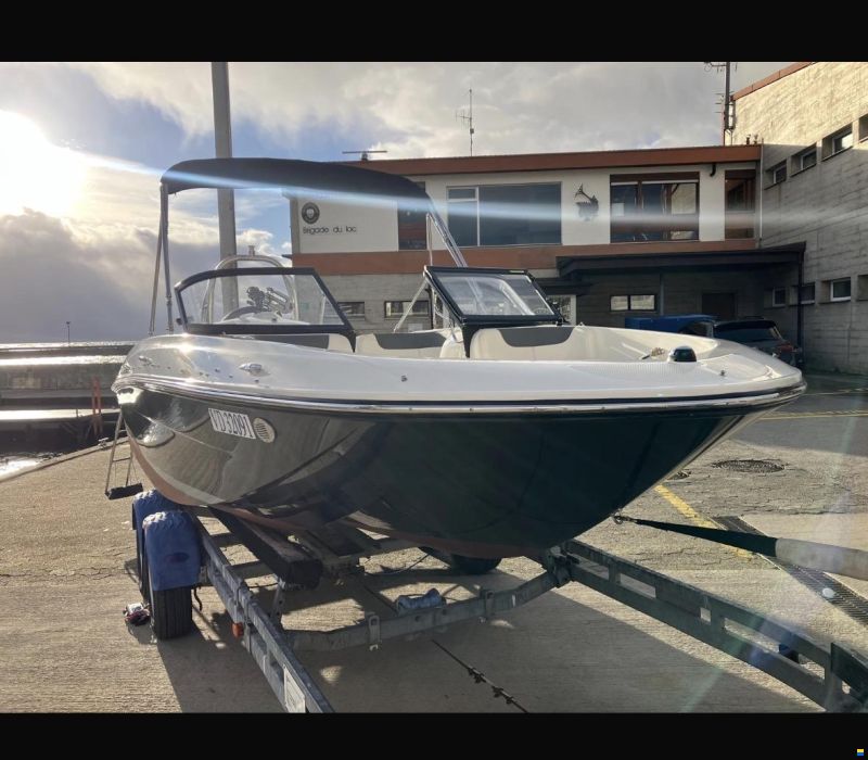 Bayliner E18