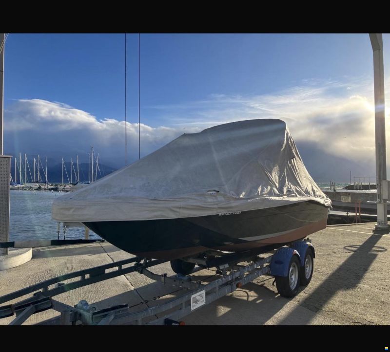 Bayliner E18